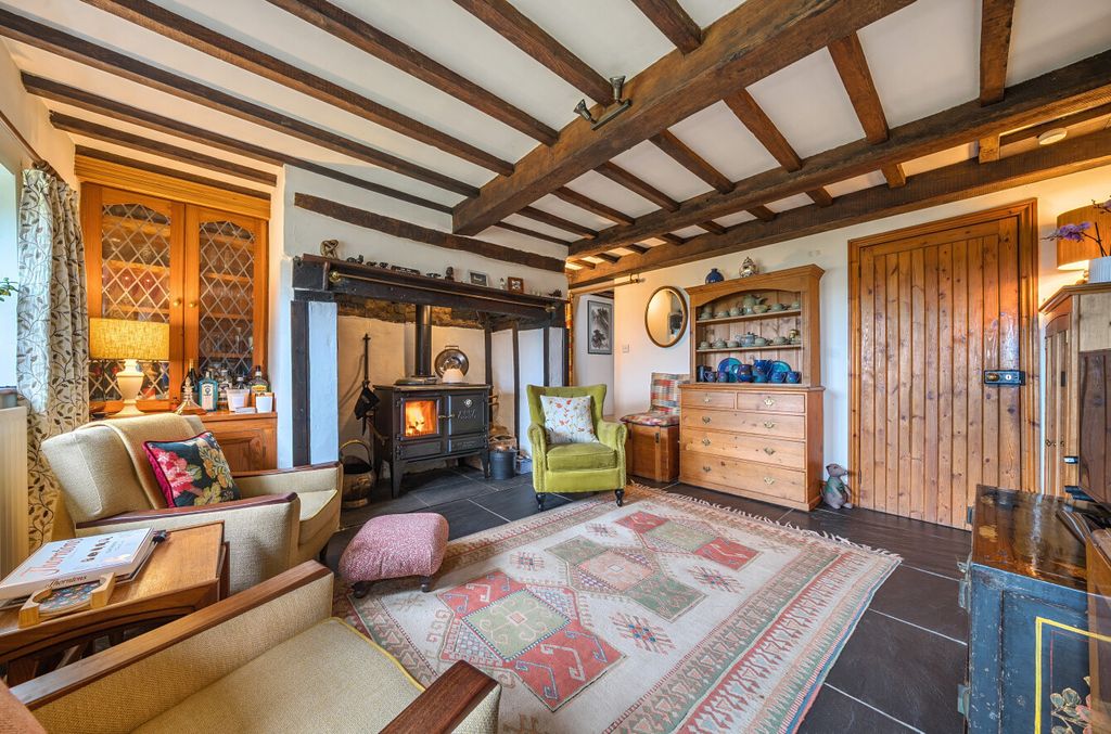 Property photo 3 of 60 1425785-6-69B3235...