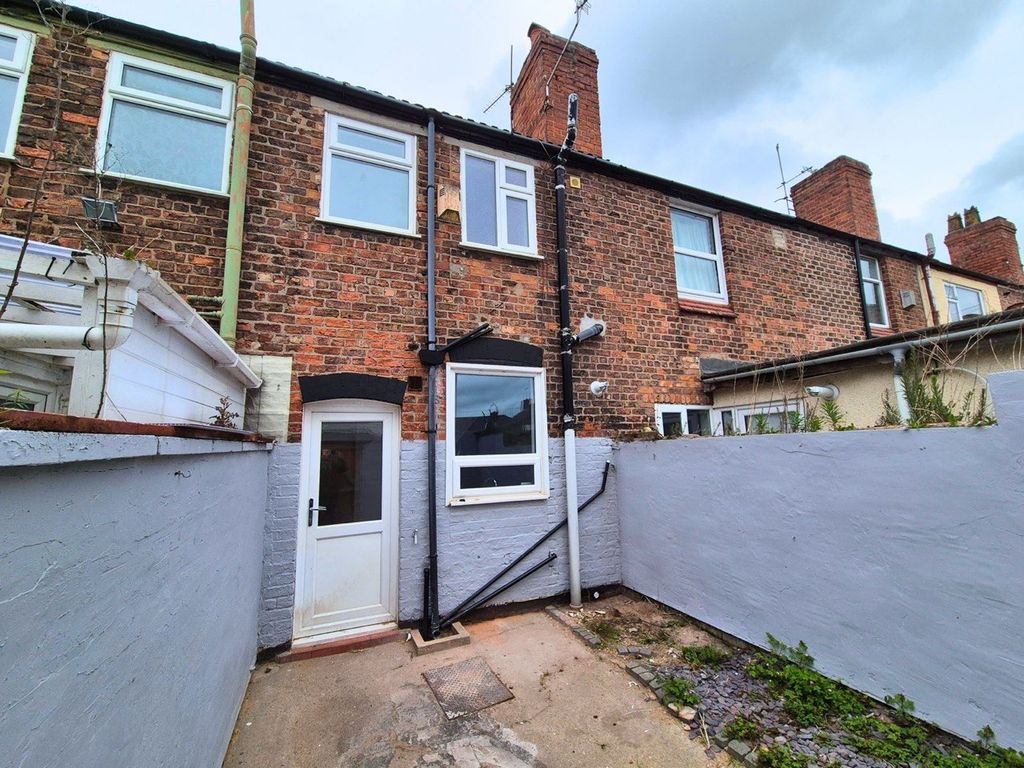 Property photo 1 of 13 52 Beaconsfield Road, Bromborough, Wirral, CH62 1Ag