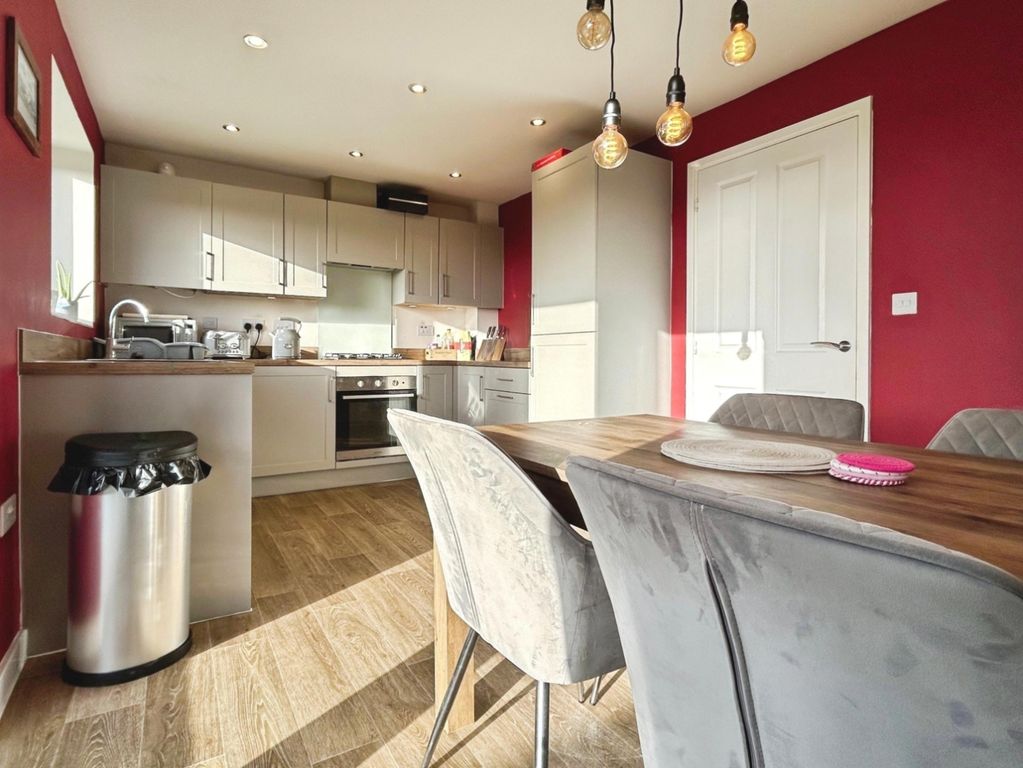 Property photo 2 of 28 Pbox-Img.Jpg