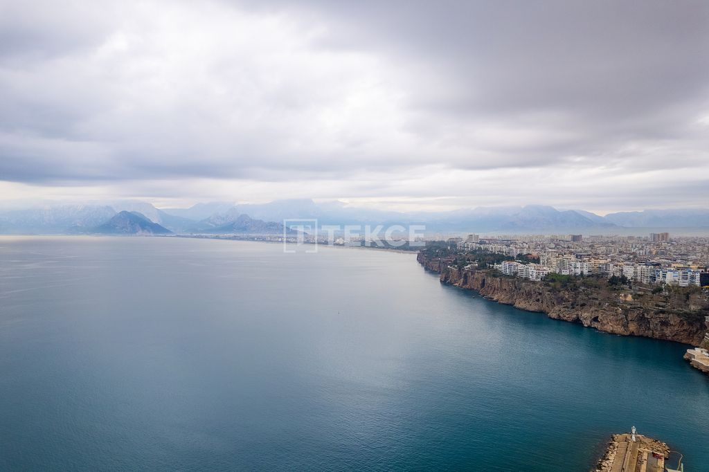 Property photo 1 of 39