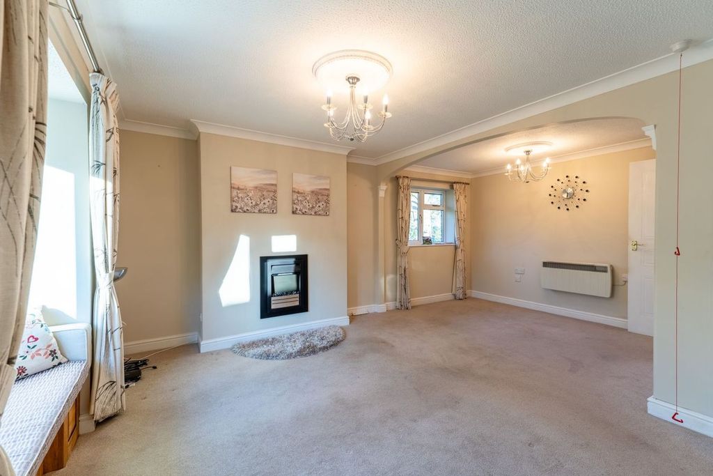 Property photo 2 of 19