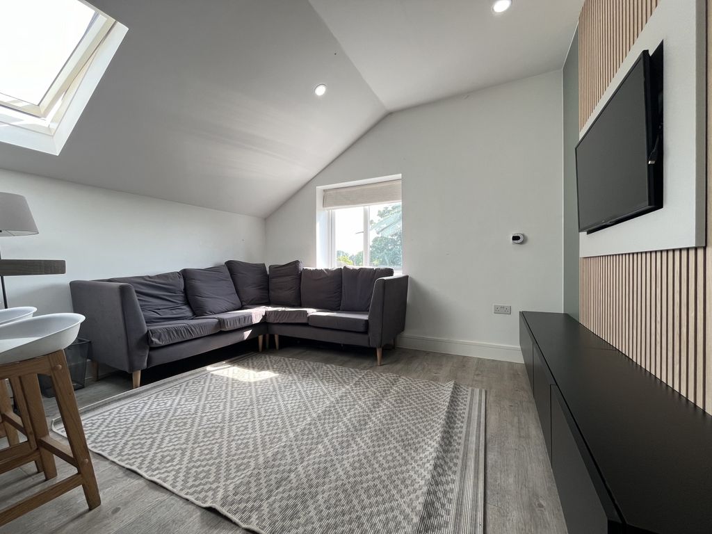 Property photo 2 of 21 Img_2537