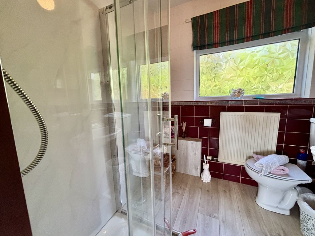 Additional image 7 of 2 bed flat for saleQuarry Gardens, Tredarvah TR18