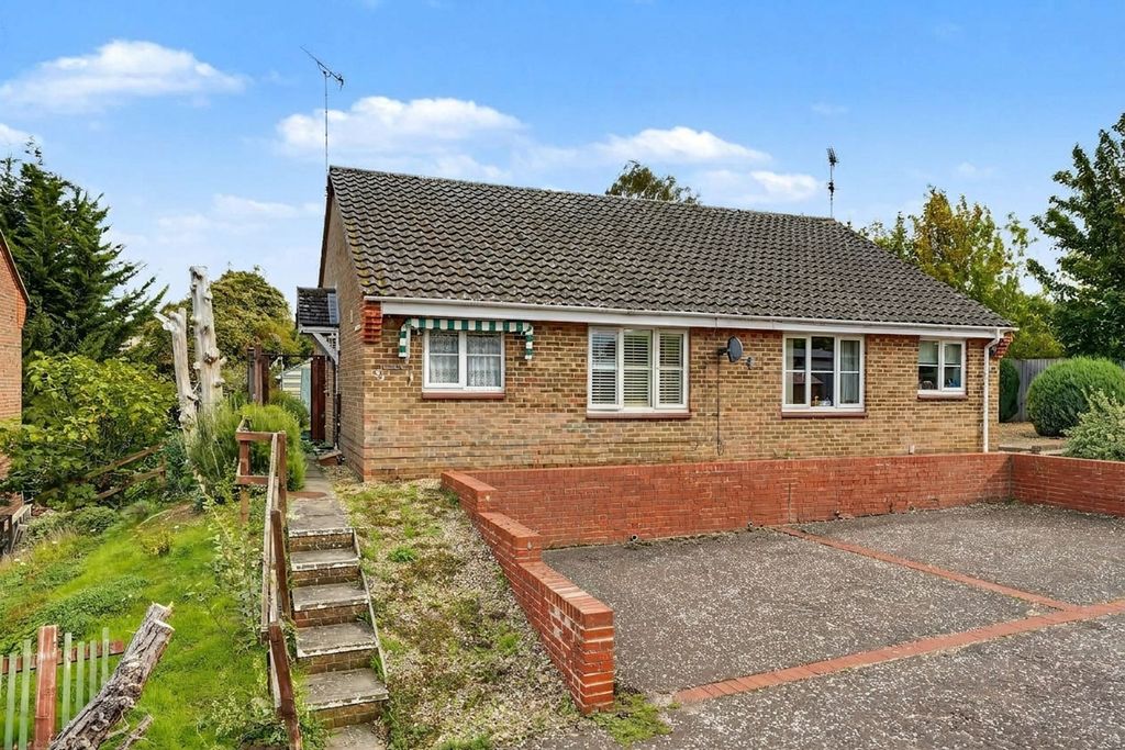 Property photo 1 of 10