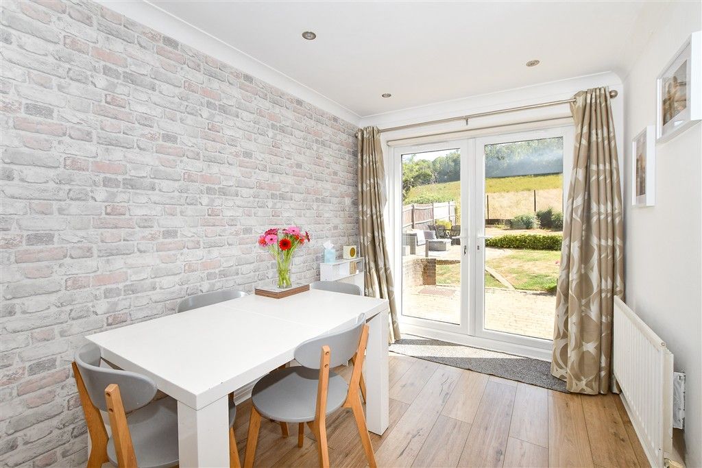 Property photo 3 of 17 Dining Area