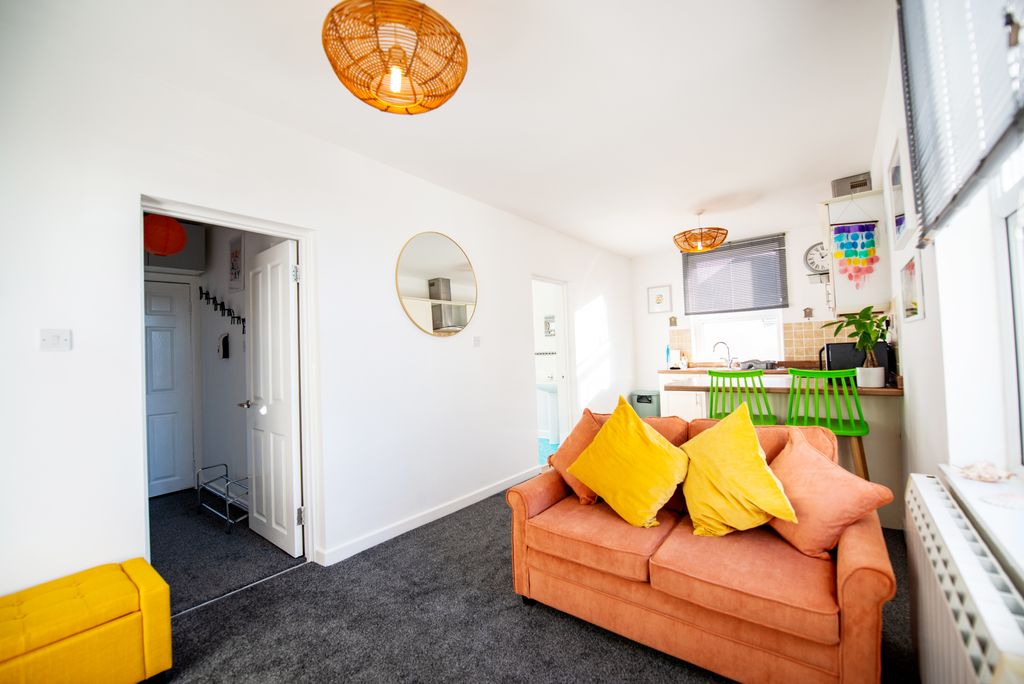 Additional image 5 of 1 bed flat to rentMayfield Road, Newquay TR7