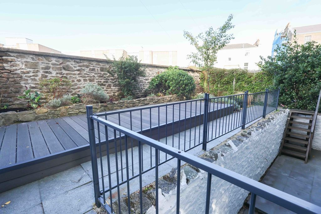 Property photo 3 of 19 Photo 15