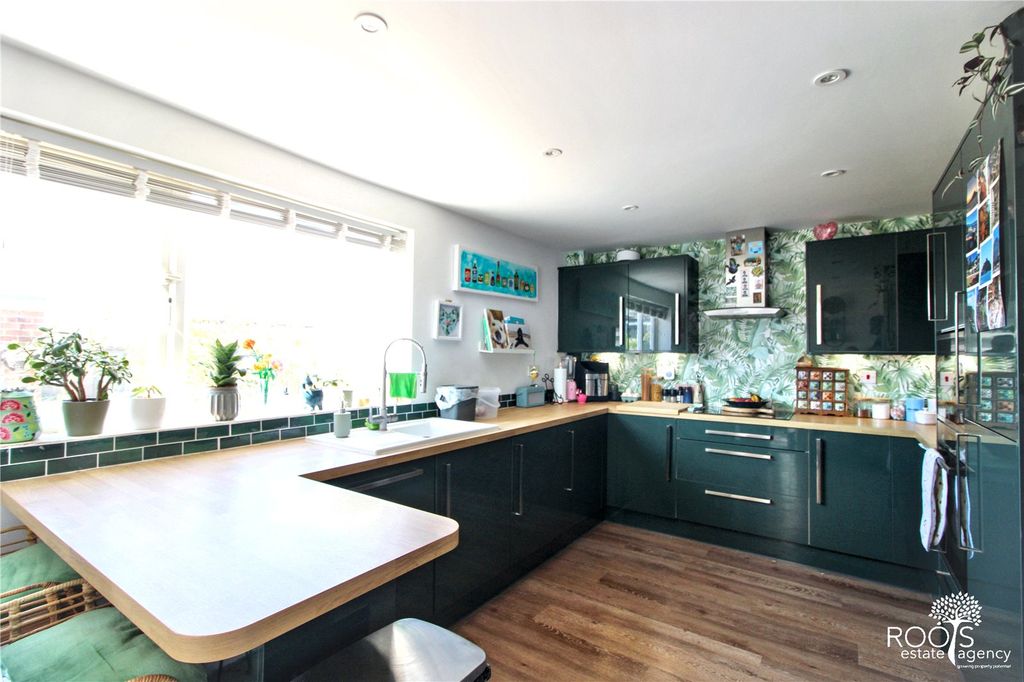 Property photo 2 of 12 Picture No. 05