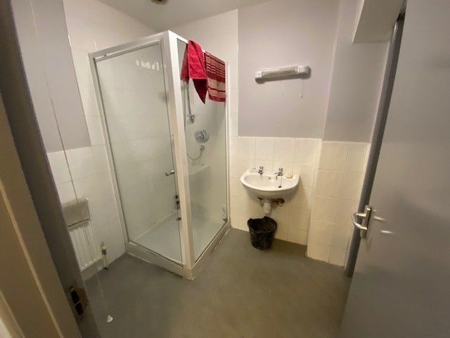 Property photo 2 of 12 Photo 4