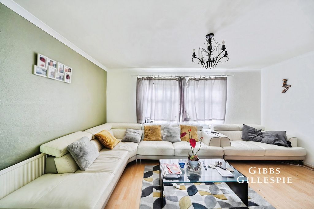 Property photo 2 of 16 Pbox-Img.Jpg