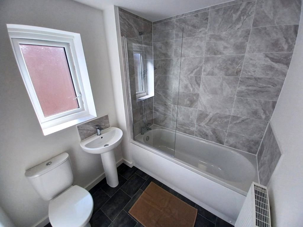 Property photo 3 of 19 Picture No. 09