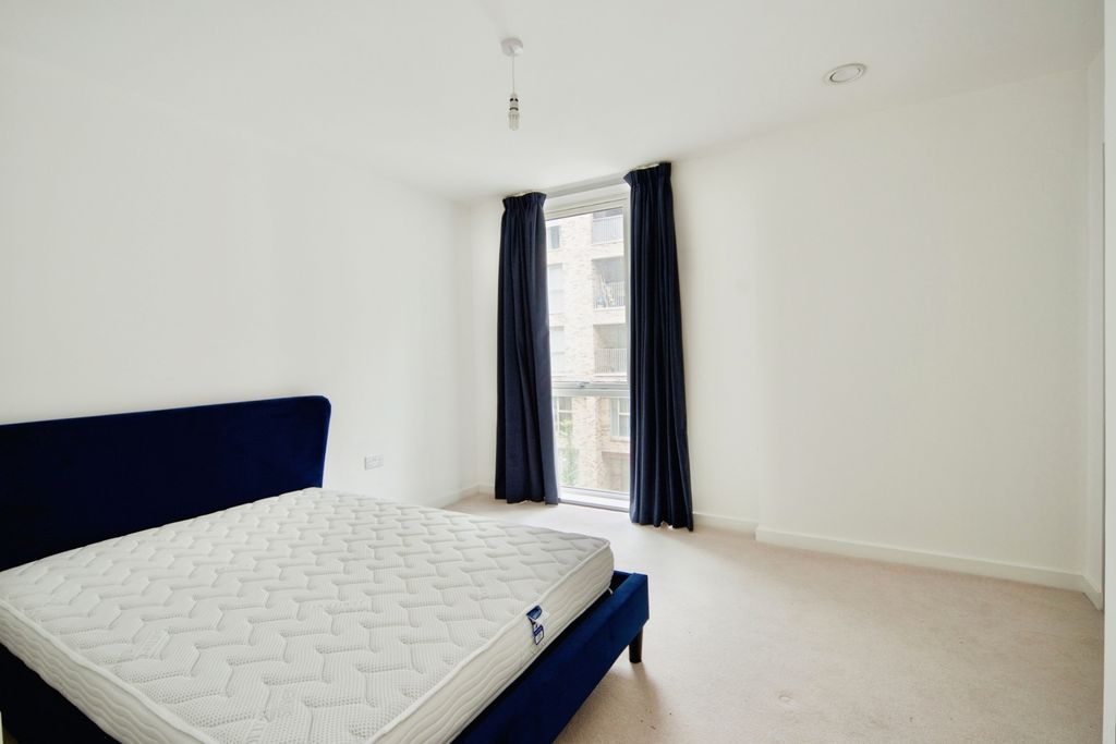 Property photo 3 of 13 Pbox-Img.Jpg