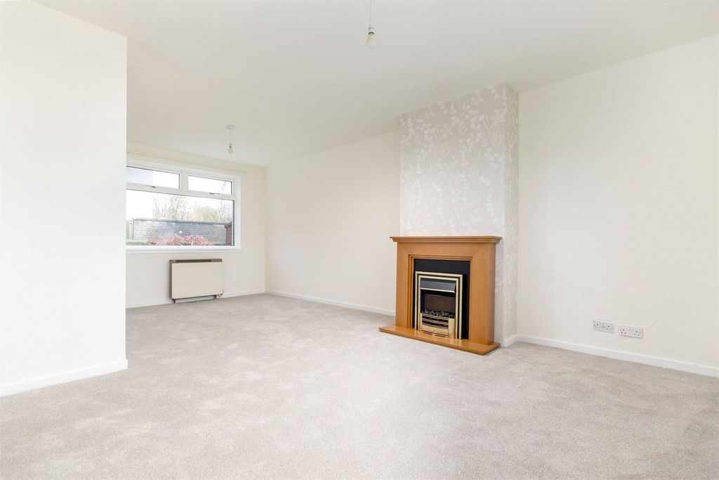 Property photo 3 of 20 Picture No. 27