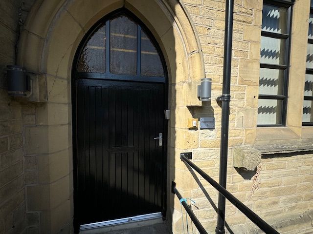 Property photo 2 of 16 Front Description 2