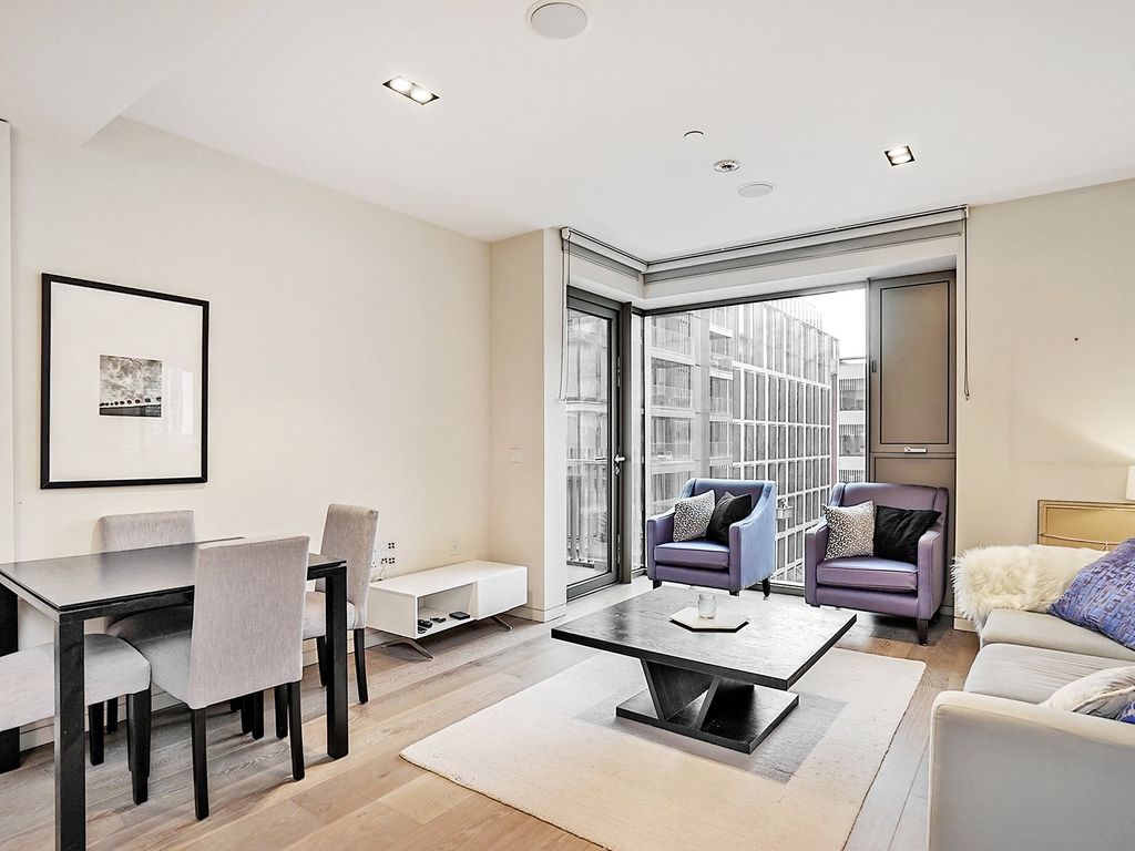 Property photo 3 of 14 Pearson Square