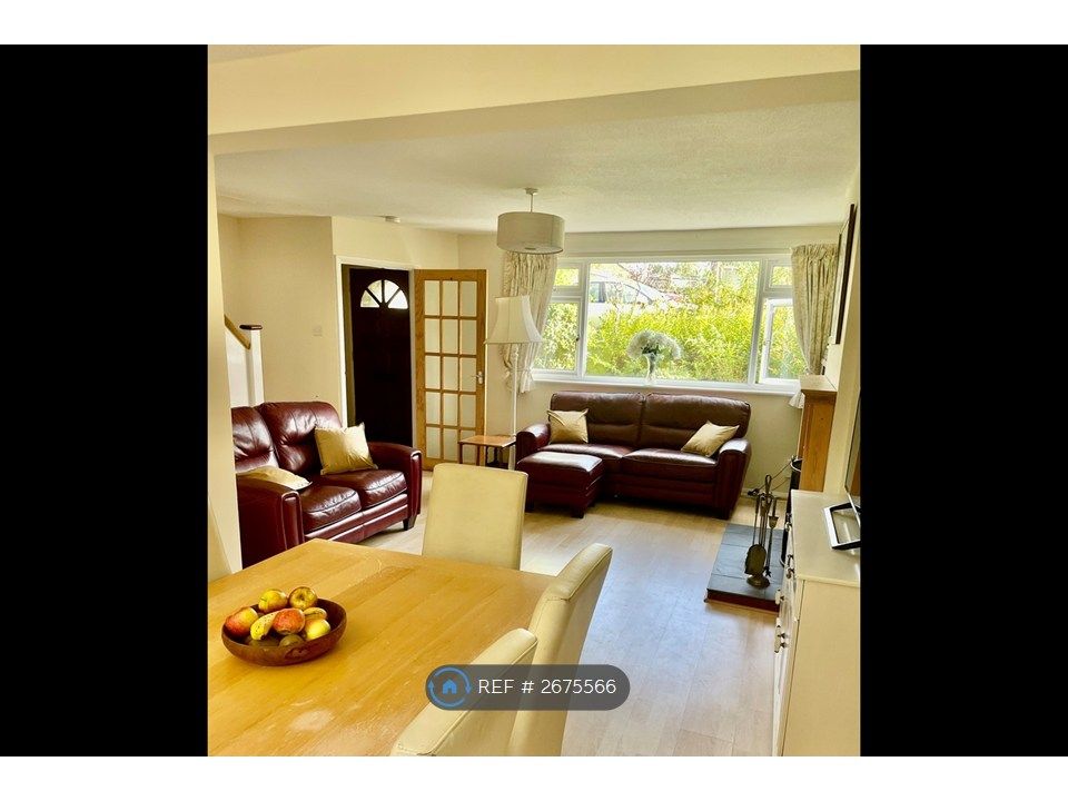 Property photo 2 of 12 Lounge/Diner