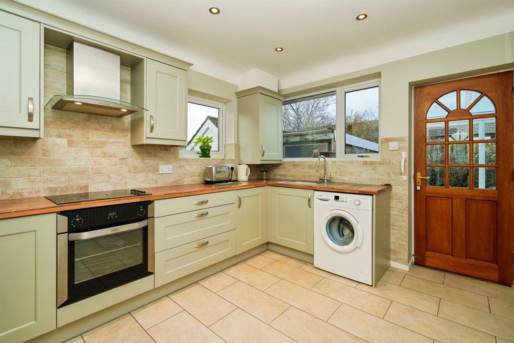 Property photo 3 of 19