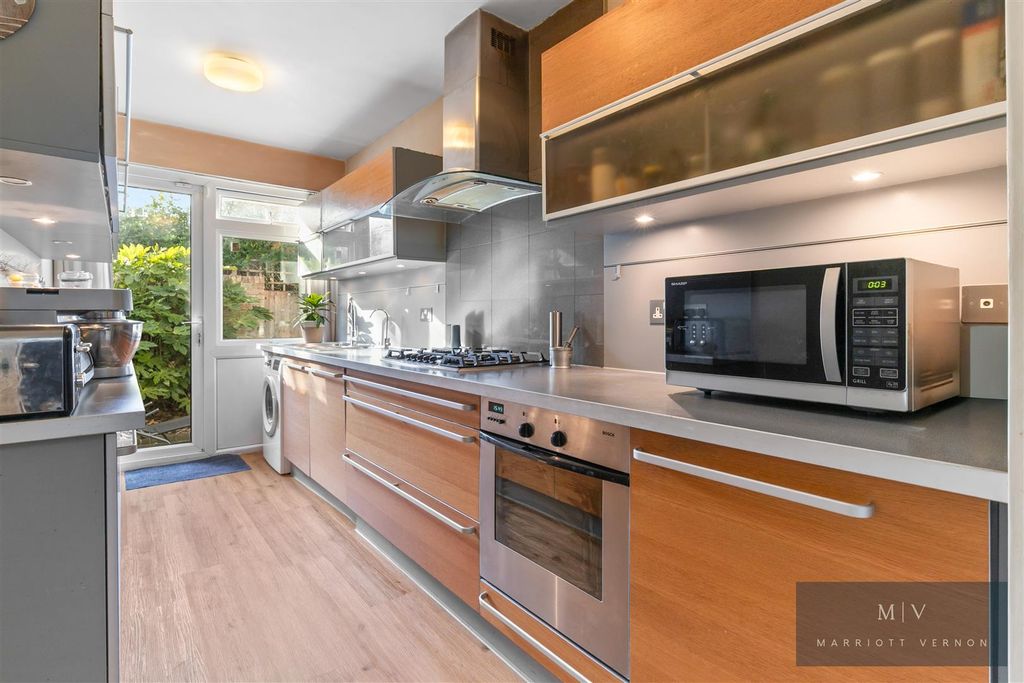 Property photo 3 of 15 Tipton Drive 20 MV-11.Jpg