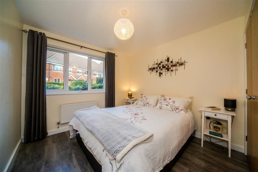 Additional image 7 of 2 bed flat for saleAlbion Way, Edenbridge TN8
