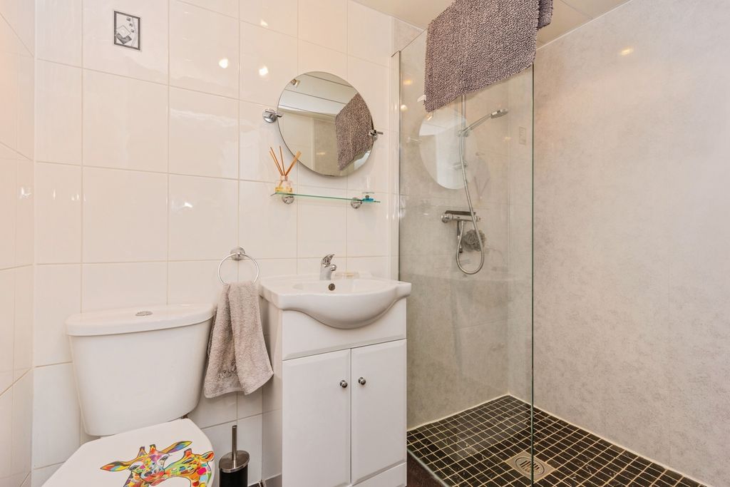 Additional image 10 of 4 bed detached house for saleGrains Road, Shaw, Oldham, Greater Manchester OL2