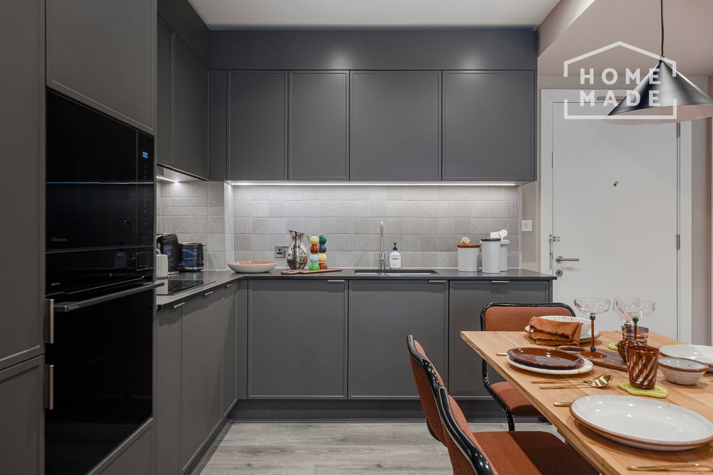 Property photo 2 of 10 4128cc44c43E94c242Ada18c78E2