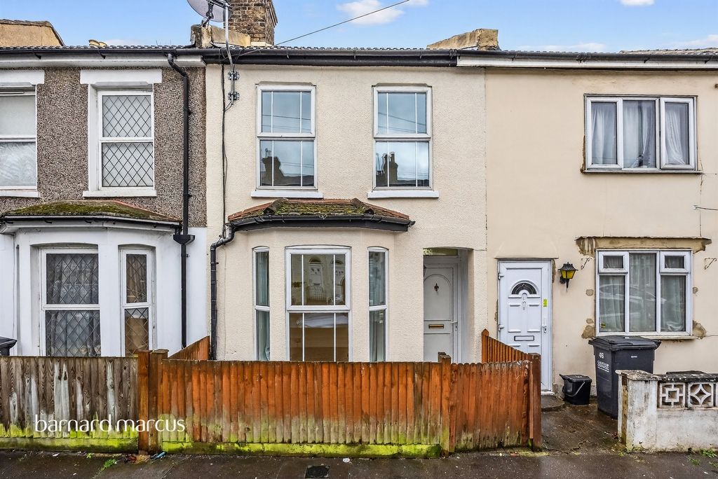 Property photo 1 of 41