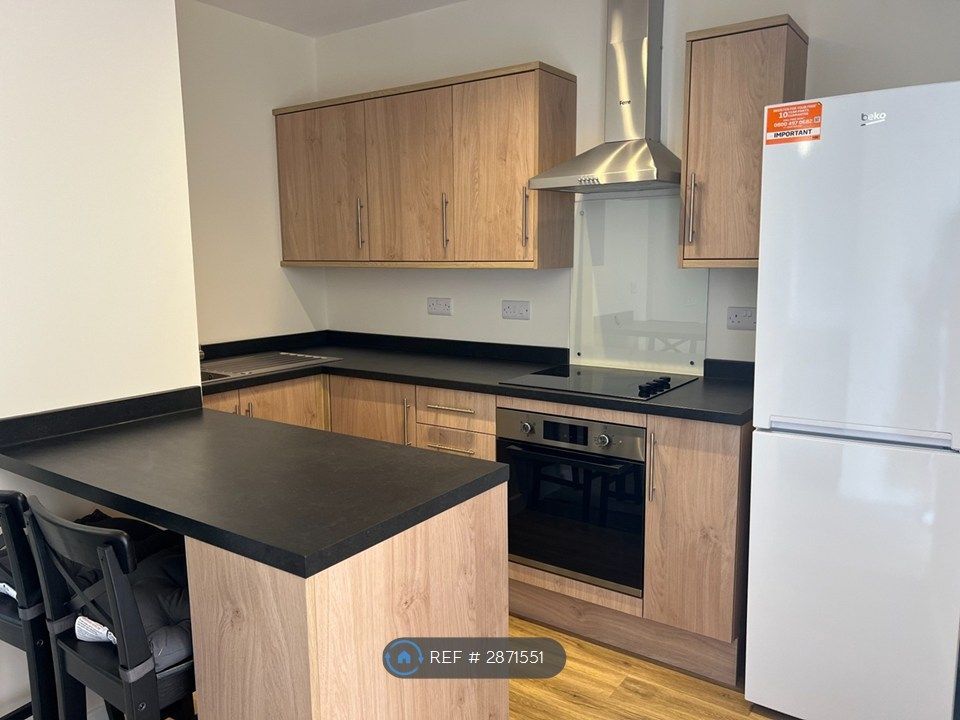 Property photo 3 of 8 Kitchen