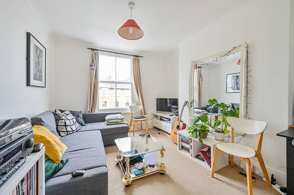 Property photo 1 of 6