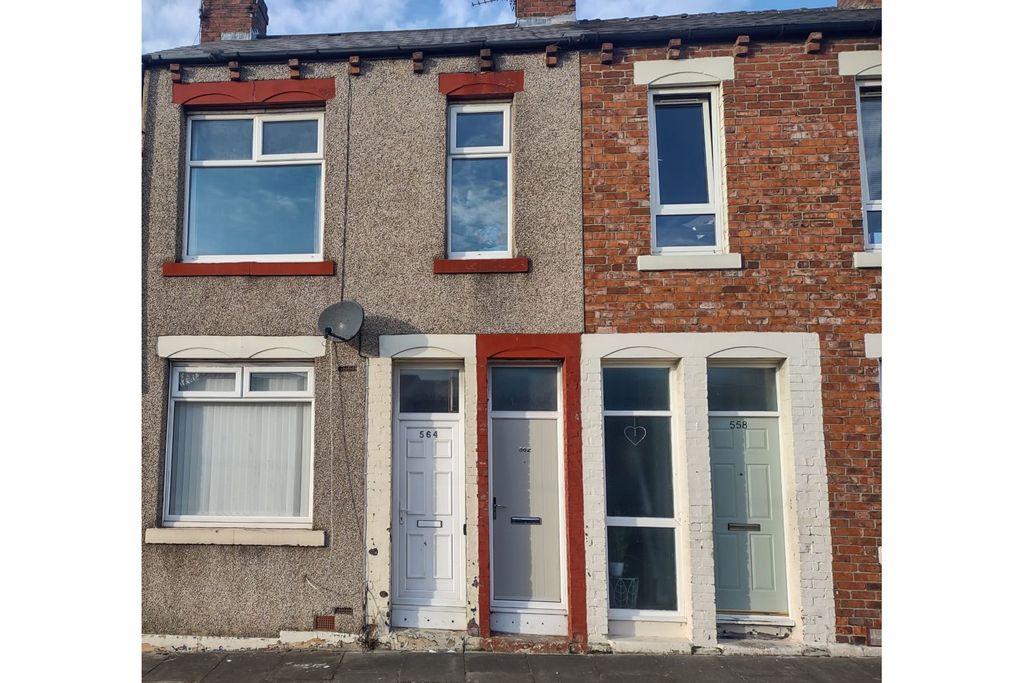 Property photo 2 of 16