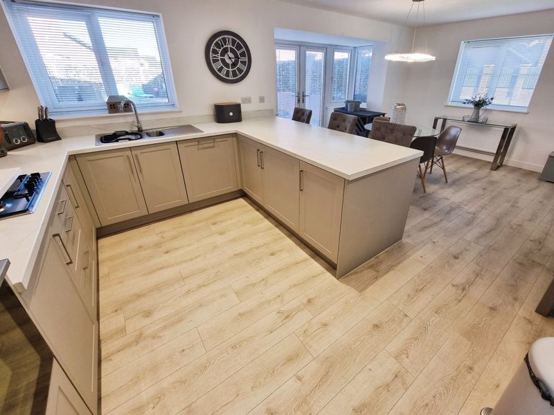 Property photo 2 of 12 Photo 13