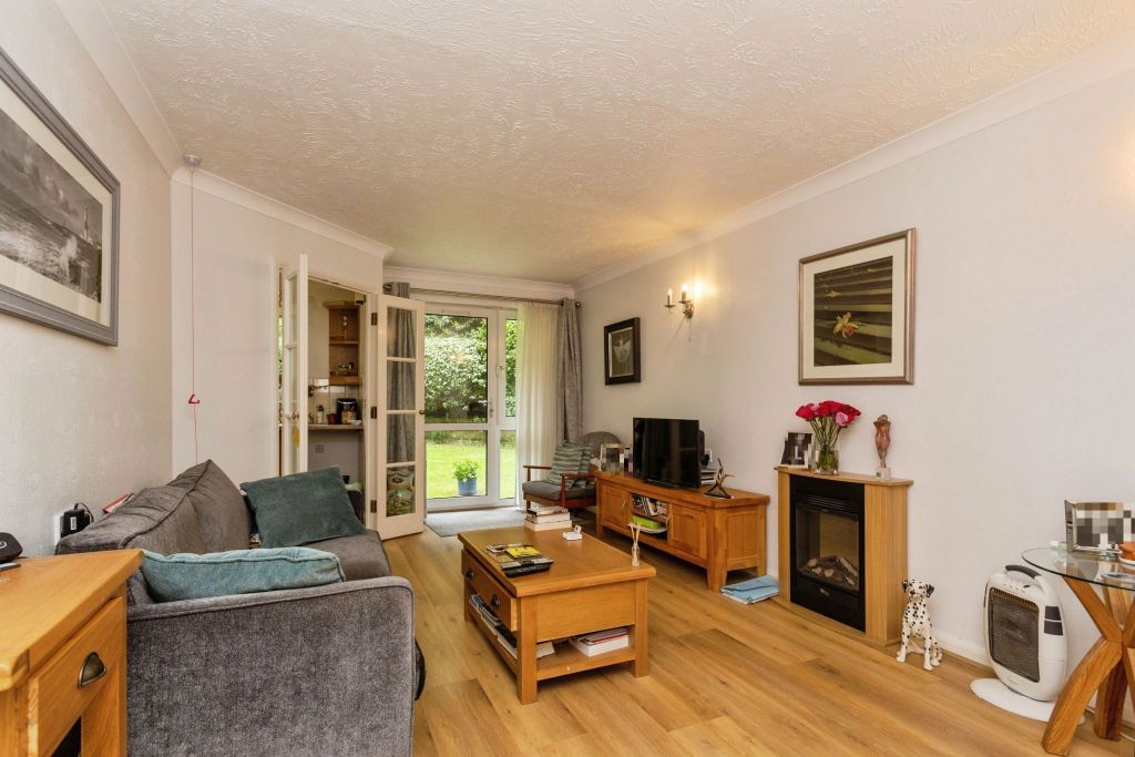 Property photo 2 of 13