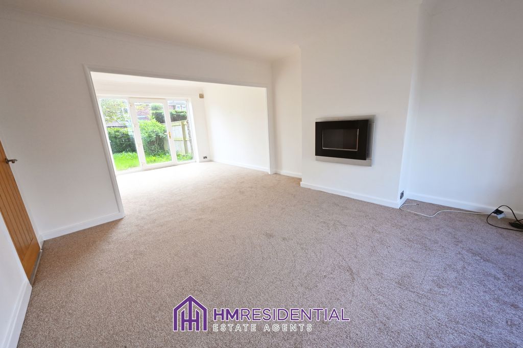 Property photo 3 of 10 Gallery
