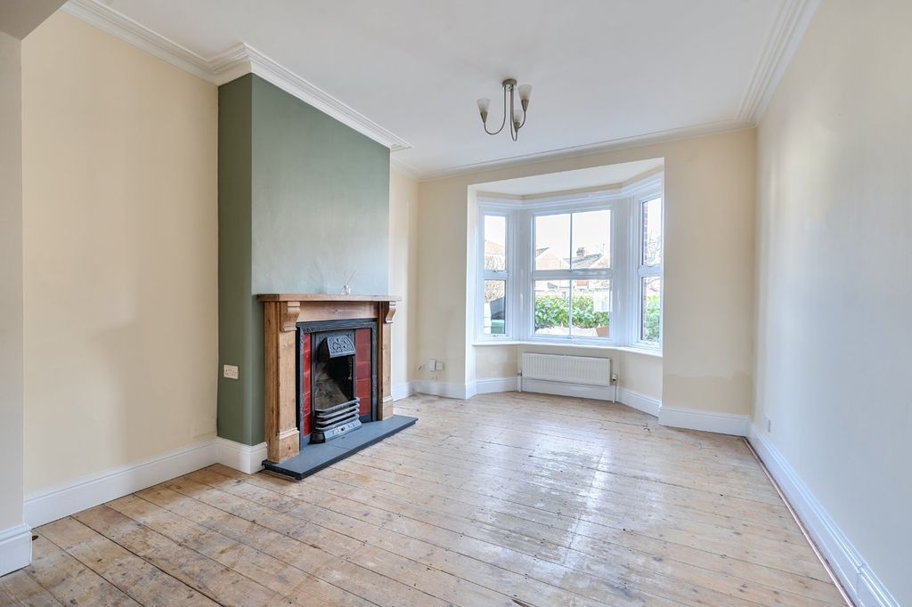 Property photo 2 of 13 Picture No. 12