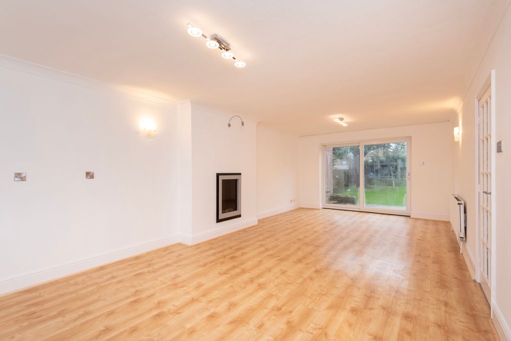 Property photo 2 of 22