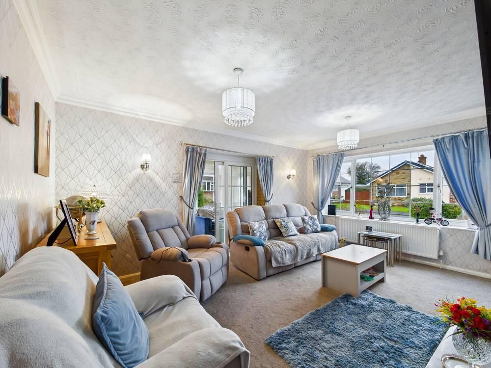 Property photo 2 of 17 Living Room