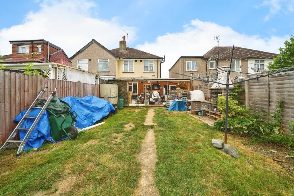 Property photo 2 of 11
