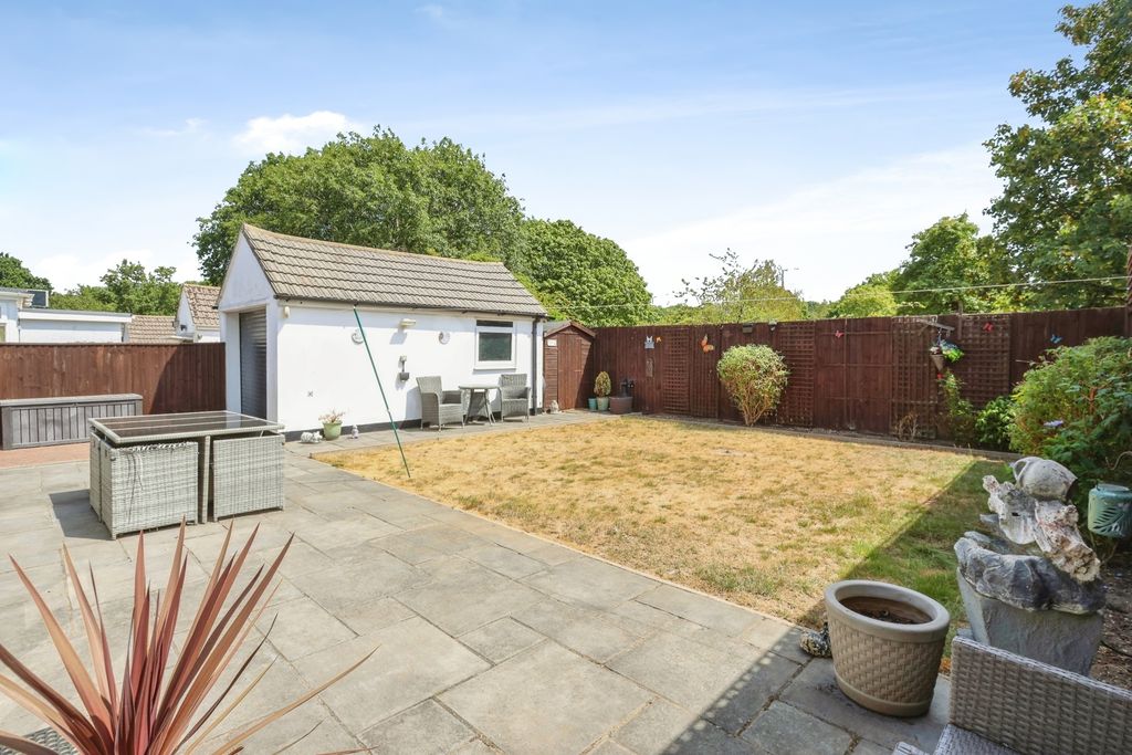 Property photo 2 of 20 Pbox-Img.Jpg