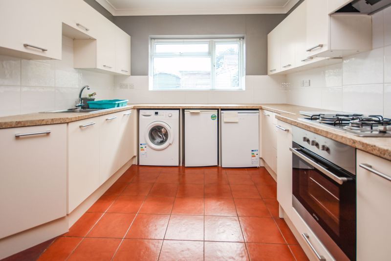 Property photo 2 of 15 Photo 11