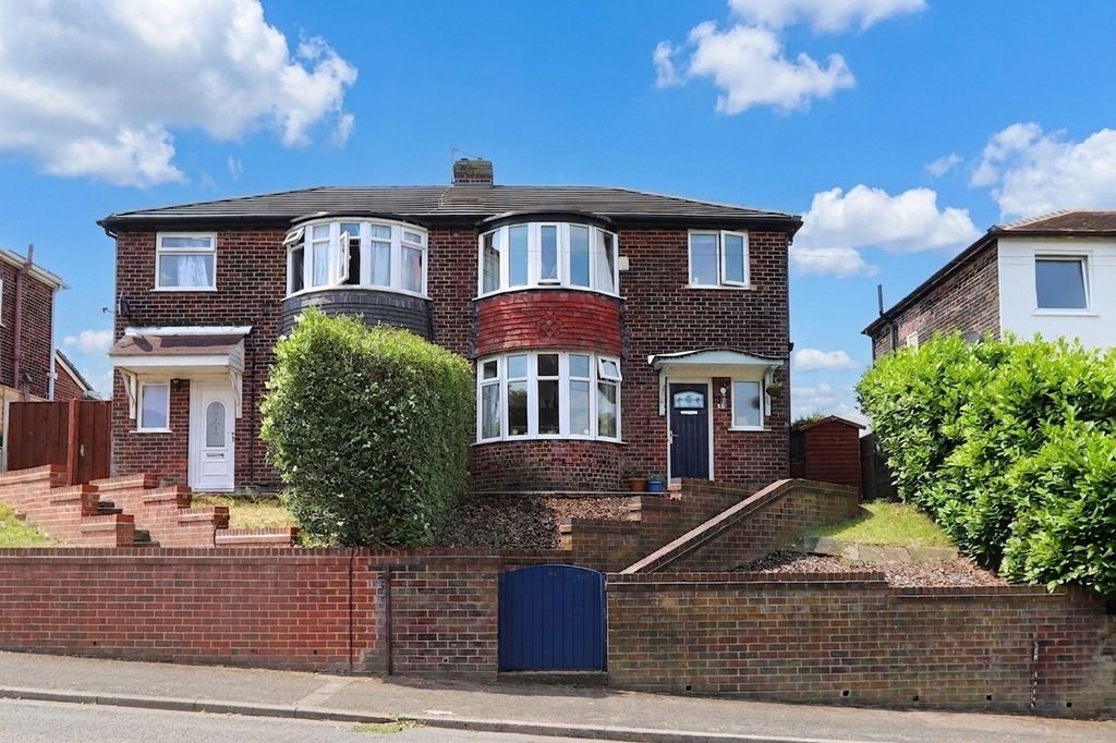 Property photo 1 of 14