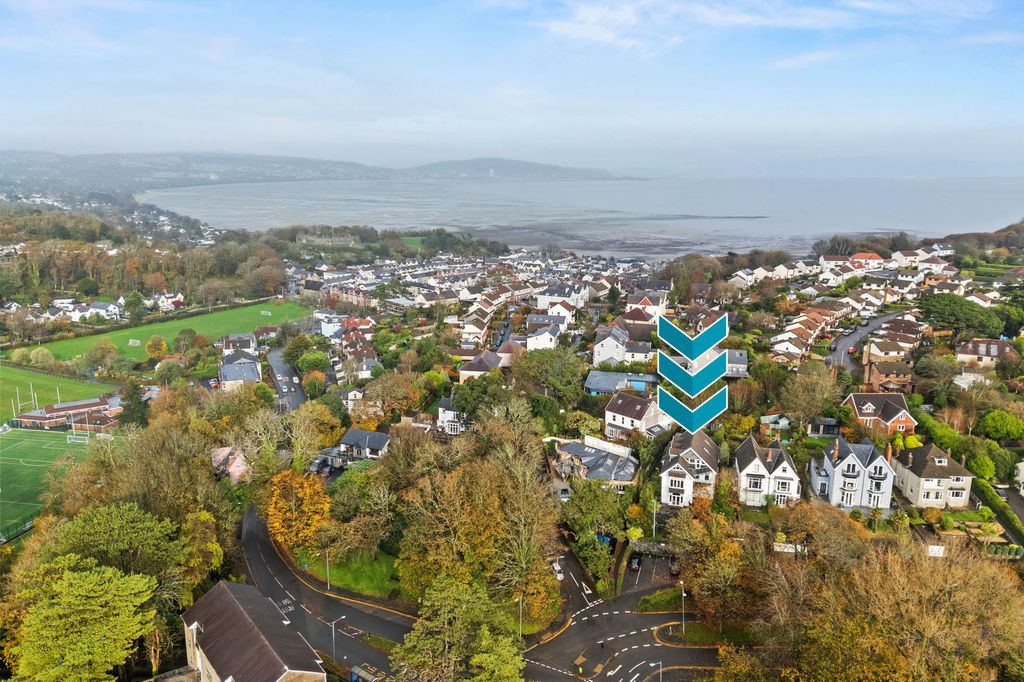 Property photo 2 of 19