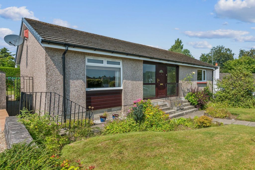 Property photo 1 of 19 Front External