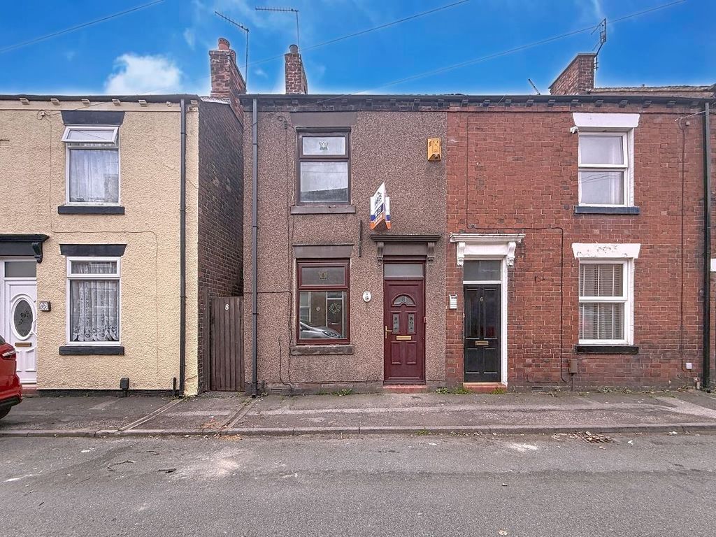 Property photo 1 of 12