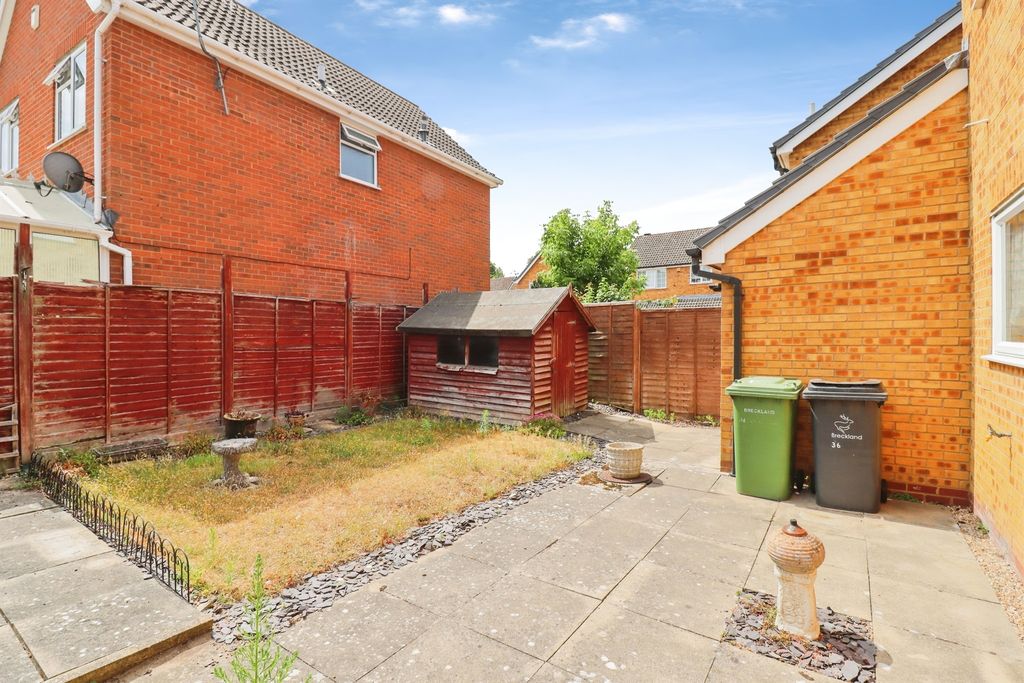 Property photo 2 of 14