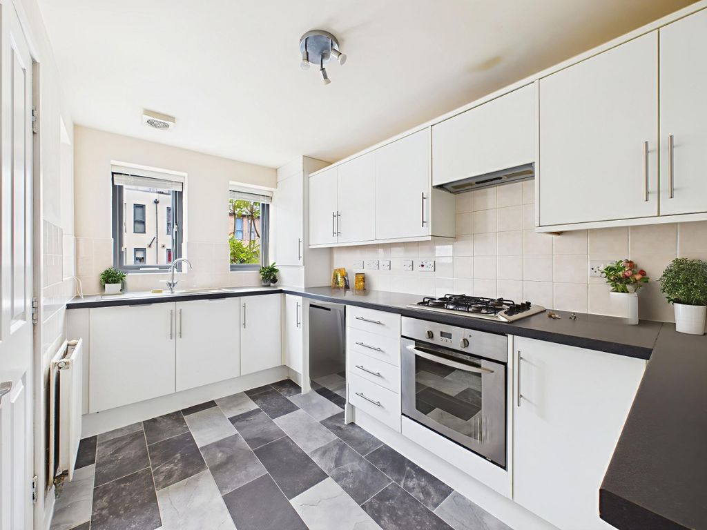 Property photo 2 of 15 4478584
