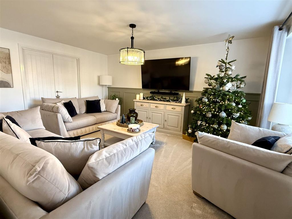 Property photo 2 of 18 Image00016.Jpeg