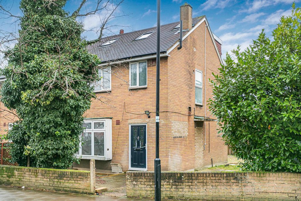 Property photo 1 of 27 Exterior