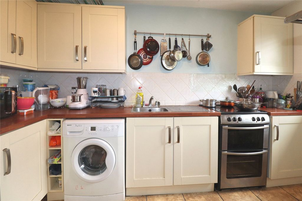 Property photo 2 of 5 Picture No. 04