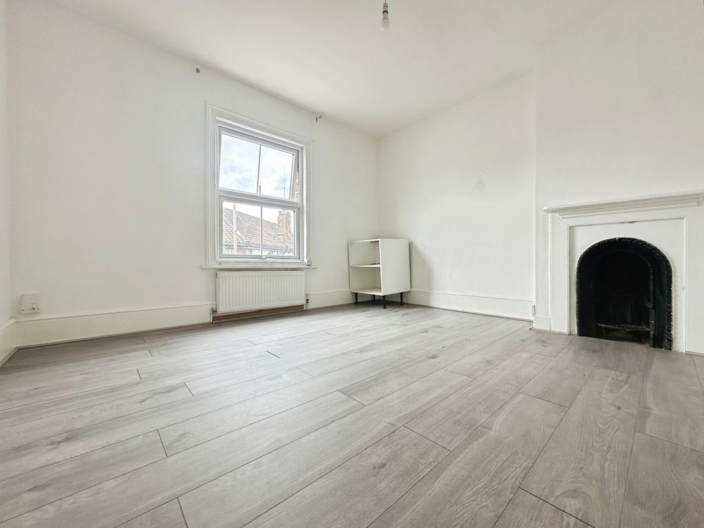 Property photo 1 of 7 Pbox-Img.Jpg
