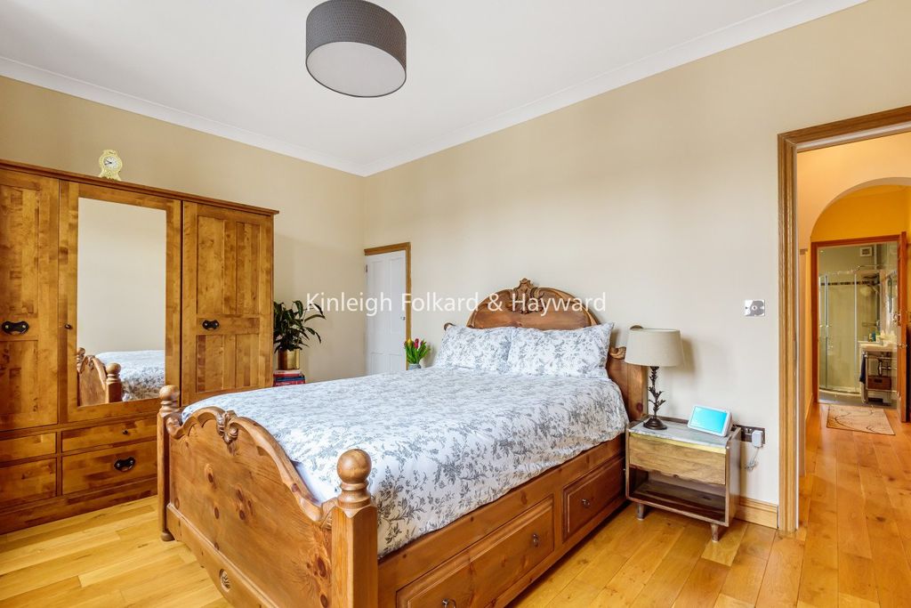 Property photo 2 of 16 Picture No. 26