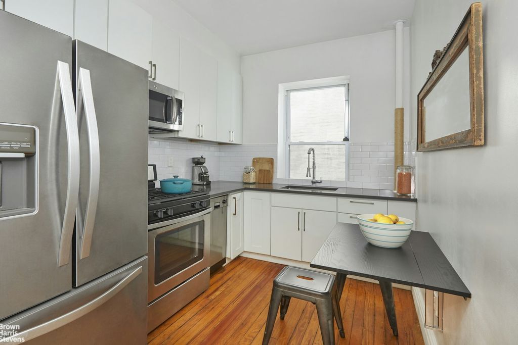 Property photo 3 of 6 <Alttext/>